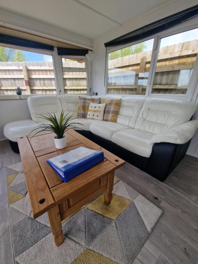 וולס Featheredge Corner Lodge מראה חיצוני תמונה