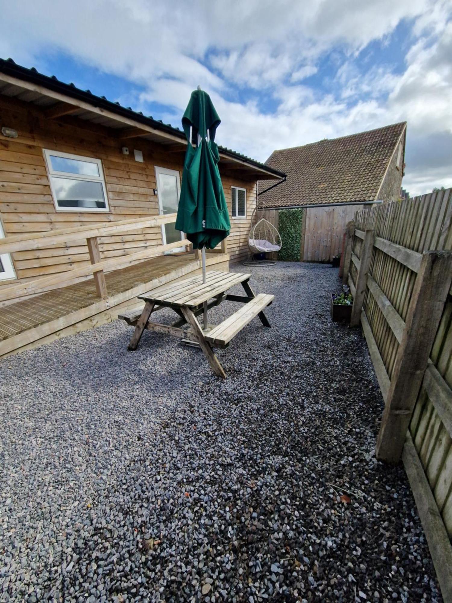 וולס Featheredge Corner Lodge מראה חיצוני תמונה