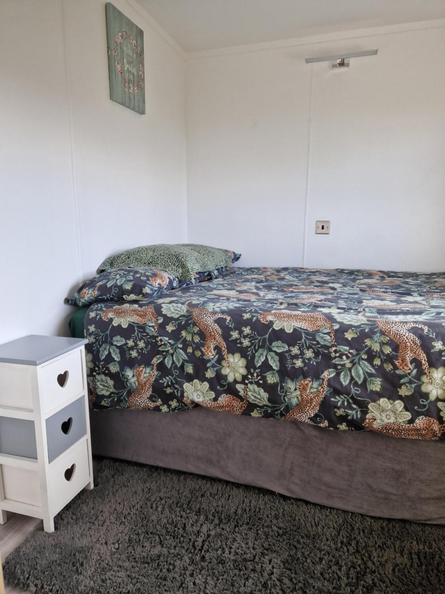 וולס Featheredge Corner Lodge מראה חיצוני תמונה